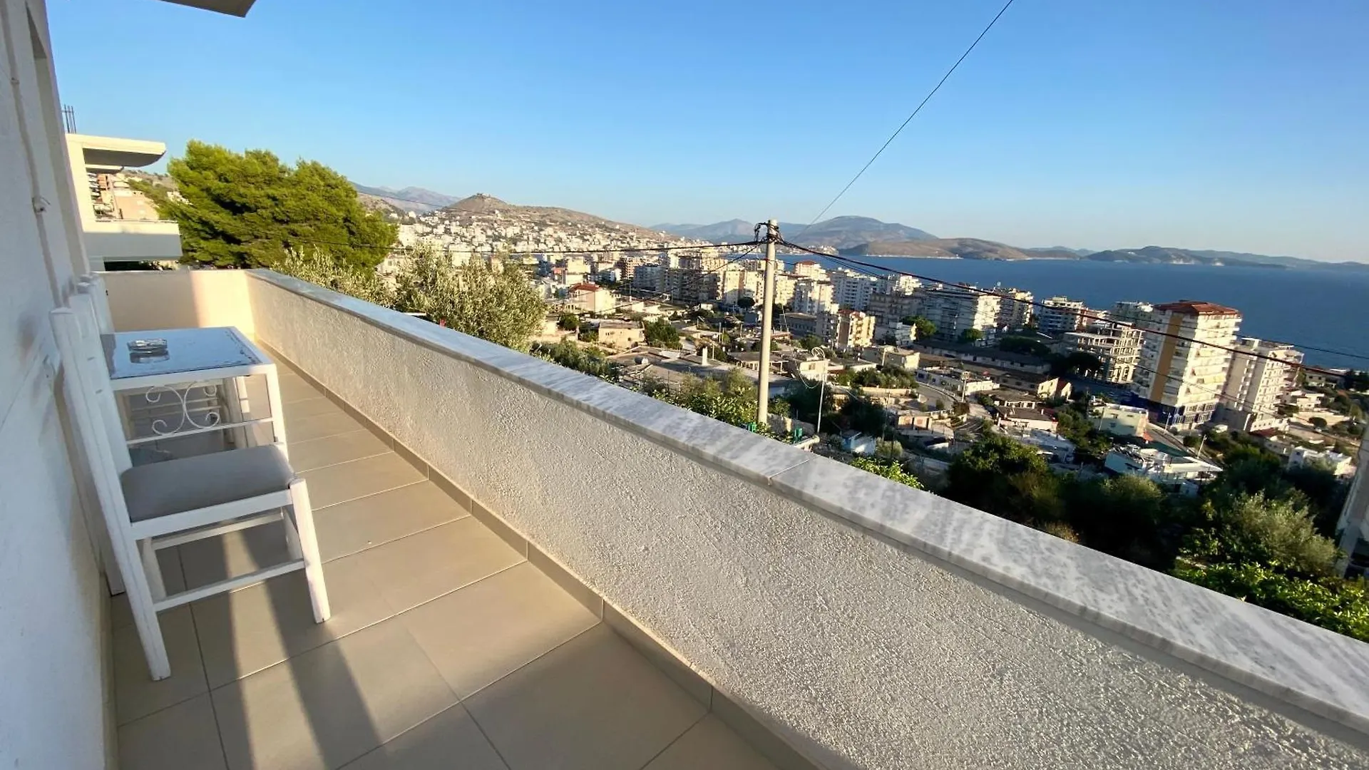 סרנדה Apartmente Pamela 0*,